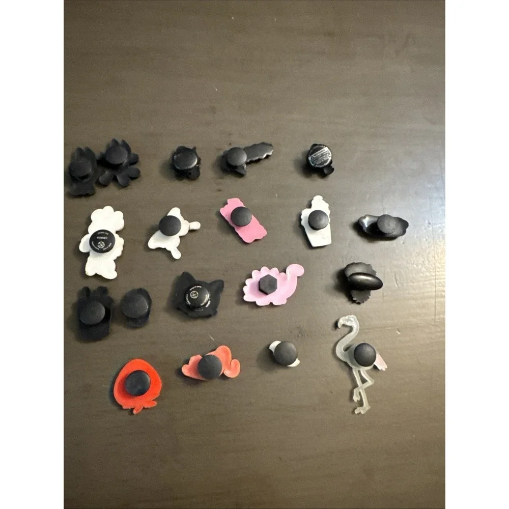 Lot Of Random Crock Charms Minnie Cat Dog Bluey Butterfly Strawberry Fish More !